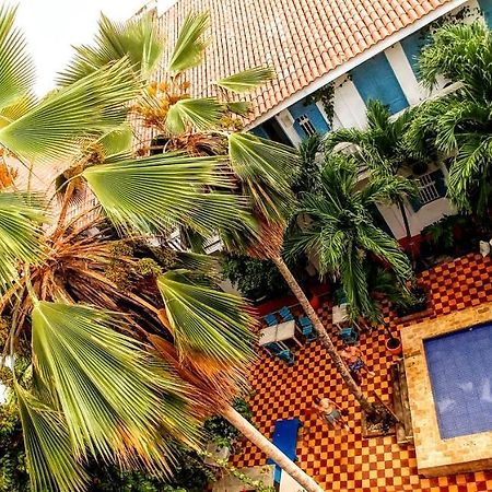Media Luna Hostel Cartagena Buitenkant foto