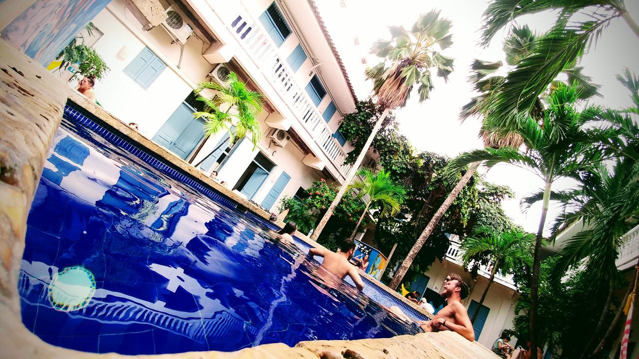 Media Luna Hostel Cartagena Buitenkant foto